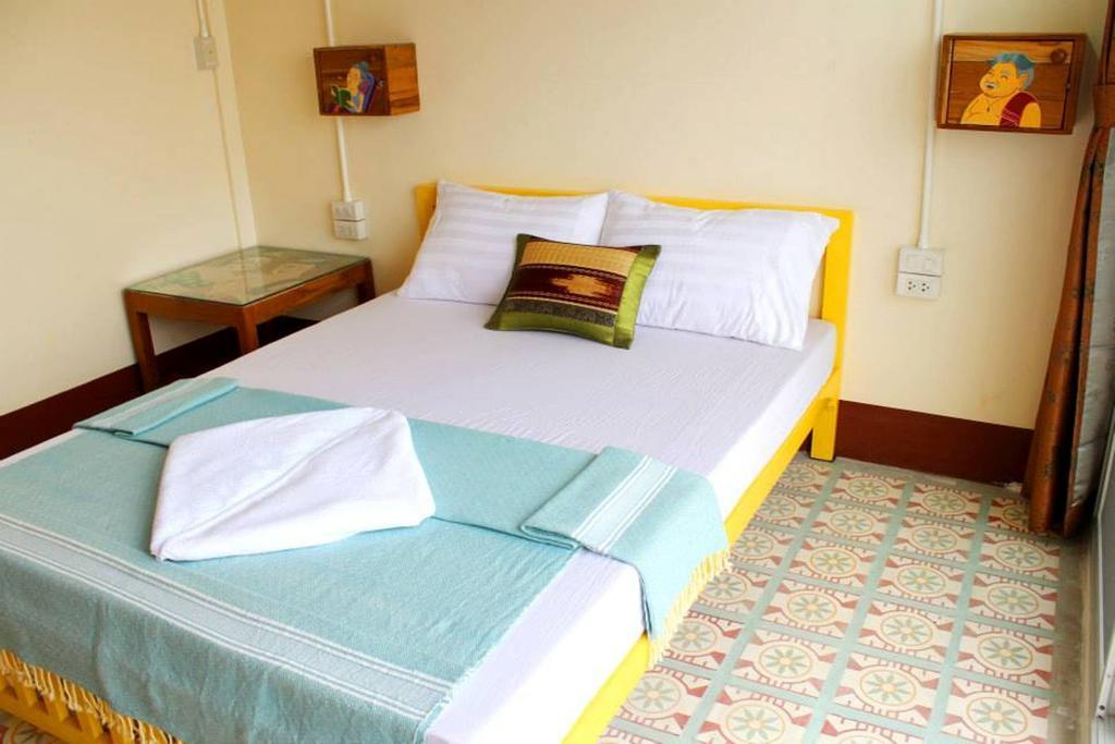 Hostel Baan Bovorn Bangkok Pokój zdjęcie