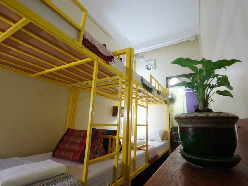 Hostel Baan Bovorn Bangkok Zewnętrze zdjęcie