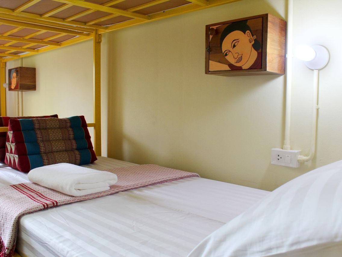 Hostel Baan Bovorn Bangkok Zewnętrze zdjęcie