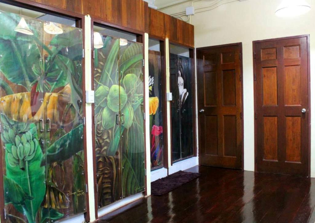 Hostel Baan Bovorn Bangkok Zewnętrze zdjęcie