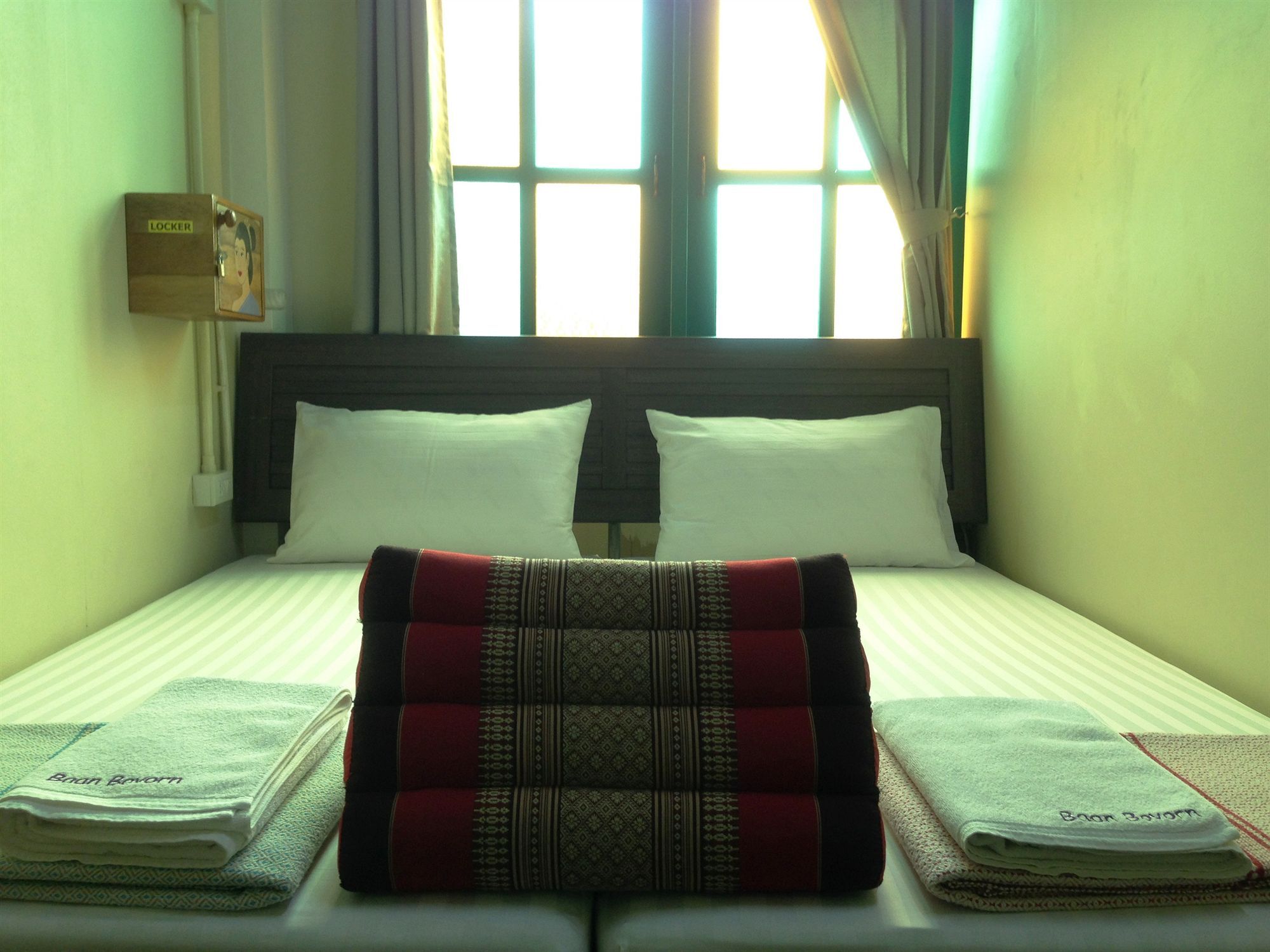 Hostel Baan Bovorn Bangkok Zewnętrze zdjęcie