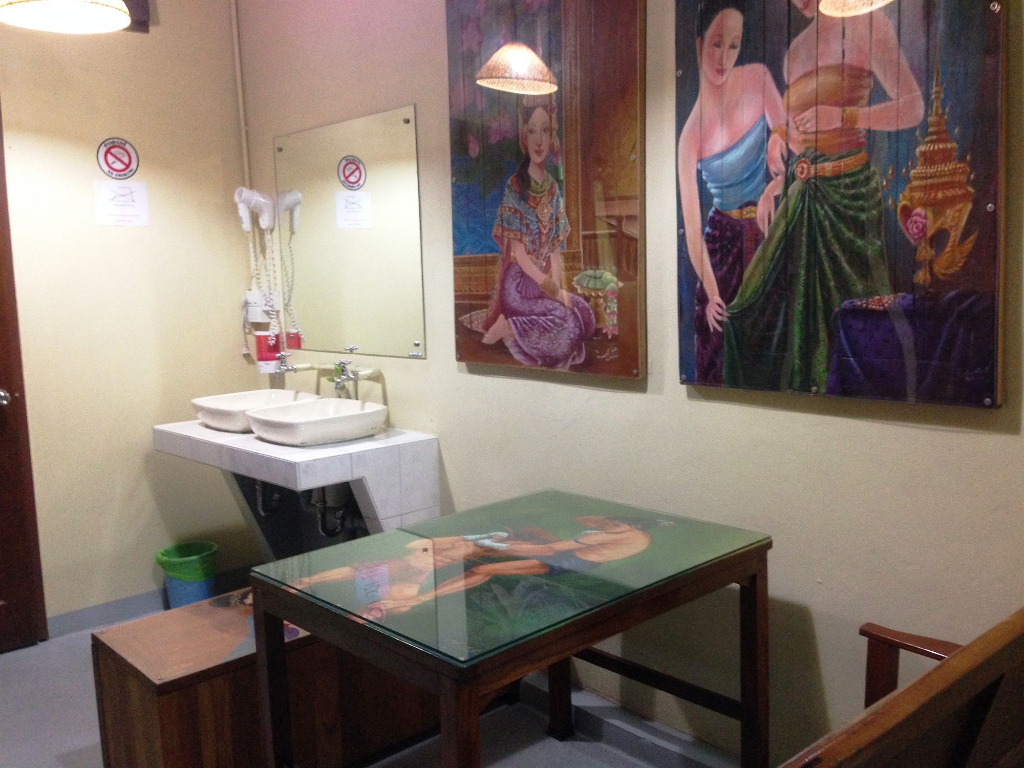 Hostel Baan Bovorn Bangkok Zewnętrze zdjęcie